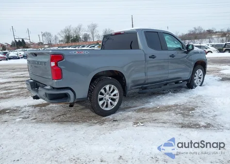 2021 Chevrolet Silverado 1500 4Wd Standard Bed Custom z USA, uszkodzony, nr VIN 1GCRYBEK1MZ351393